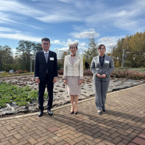 高円宮妃久子殿下「藍染結の杜」御視察