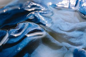世界で1番古い布は藍染め？
